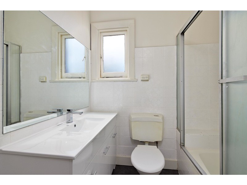 23 Lambeth Place, St Kilda VIC 3182