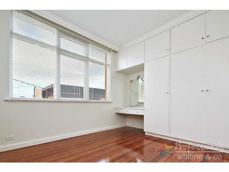 8/64 Broadway, Elwood VIC 3184