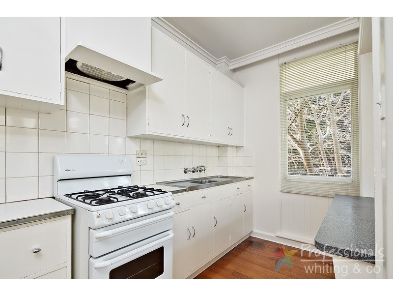 8/64 Broadway, Elwood VIC 3184