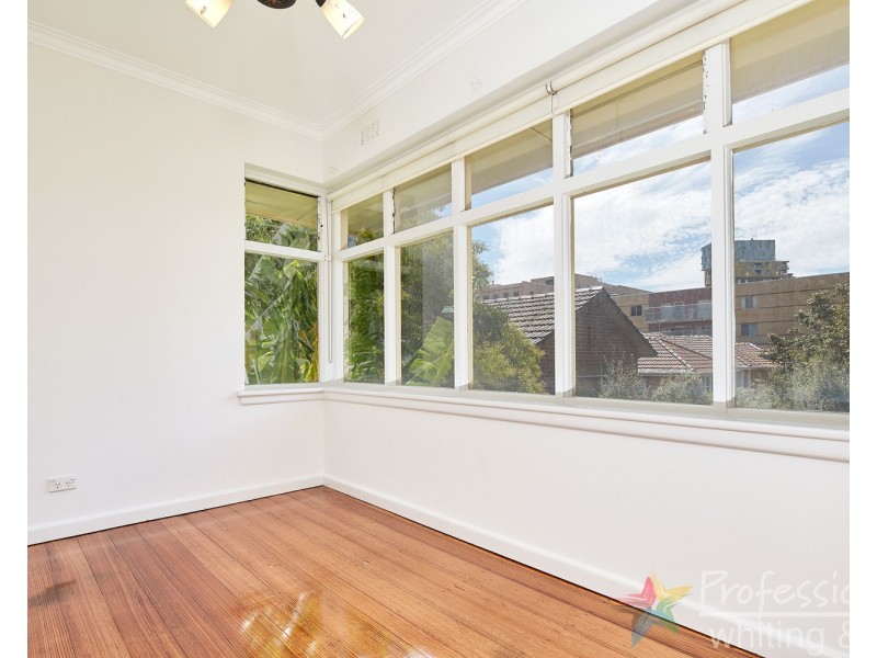 4/7 Woonsocket Court, St Kilda VIC 3182