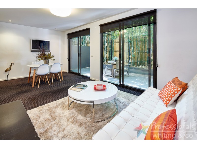 12/17 Robe Street, St Kilda VIC 3182