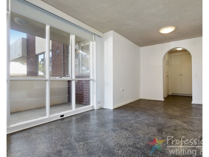 3/70 Park Street, St Kilda West VIC 3182