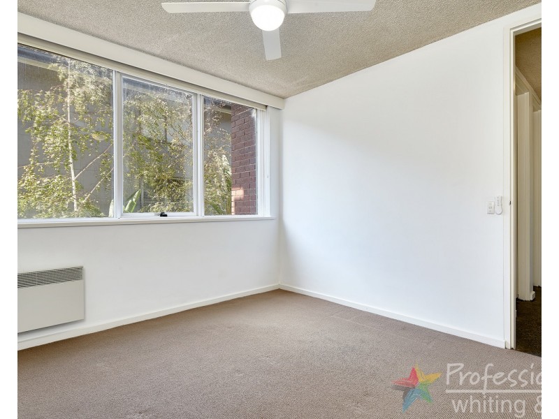 3/70 Park Street, St Kilda West VIC 3182