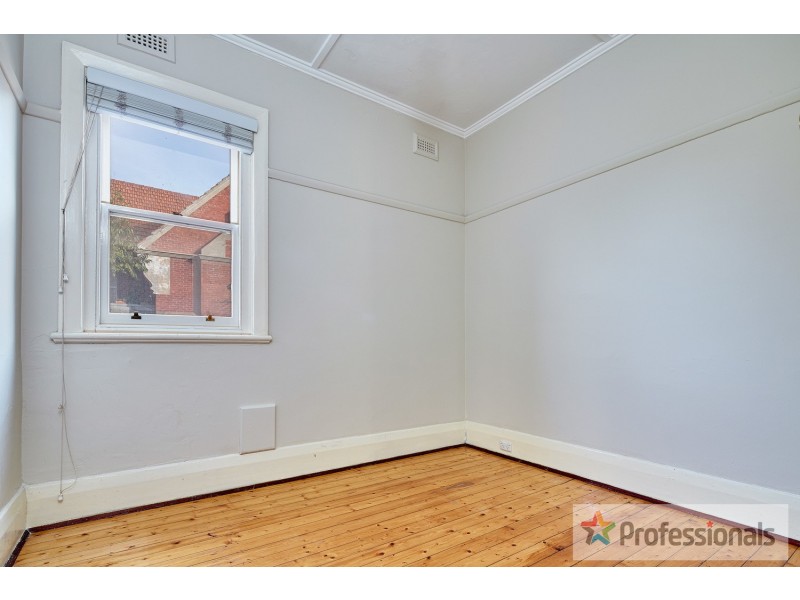 7/16 Marine Parade, St Kilda VIC 3182