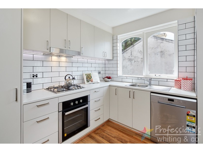 31 Burnett Street, St Kilda VIC 3182