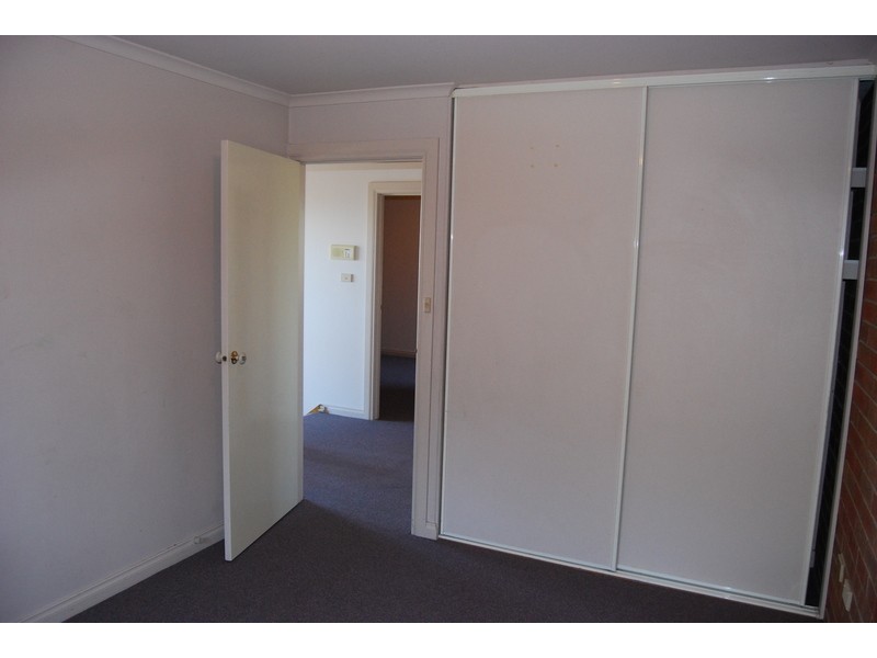 4/8 Fintonia Street, Oakleigh VIC 3166