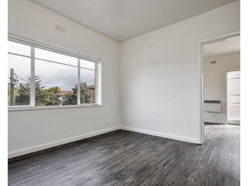 3/4 Newton Court, St Kilda VIC 3182