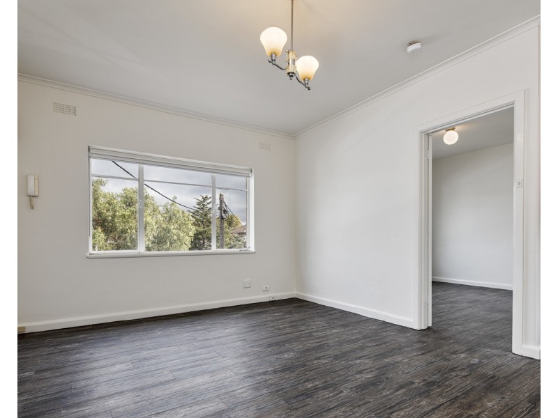 3/4 Newton Court, St Kilda VIC 3182