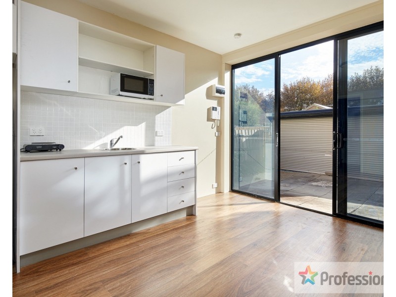 16/64 Broadway, Elwood VIC 3184