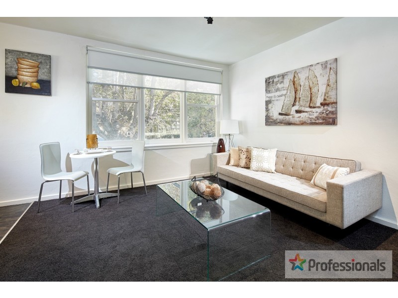 6/4 Park Street, St Kilda West VIC 3182