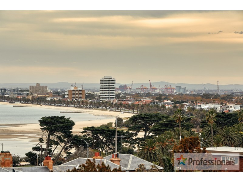 51/3 Alfred Square, St Kilda VIC 3182