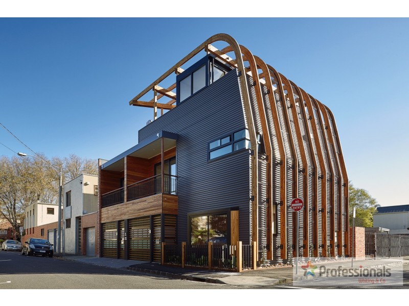 10 Westbeach Road, St Kilda West VIC 3182
