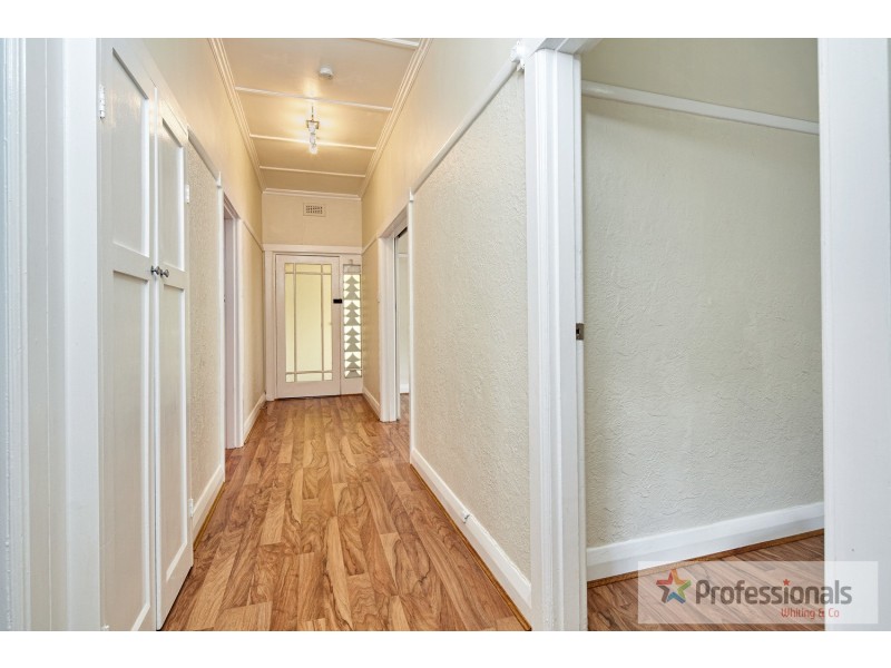 2/83 Barkly Street, St Kilda VIC 3182