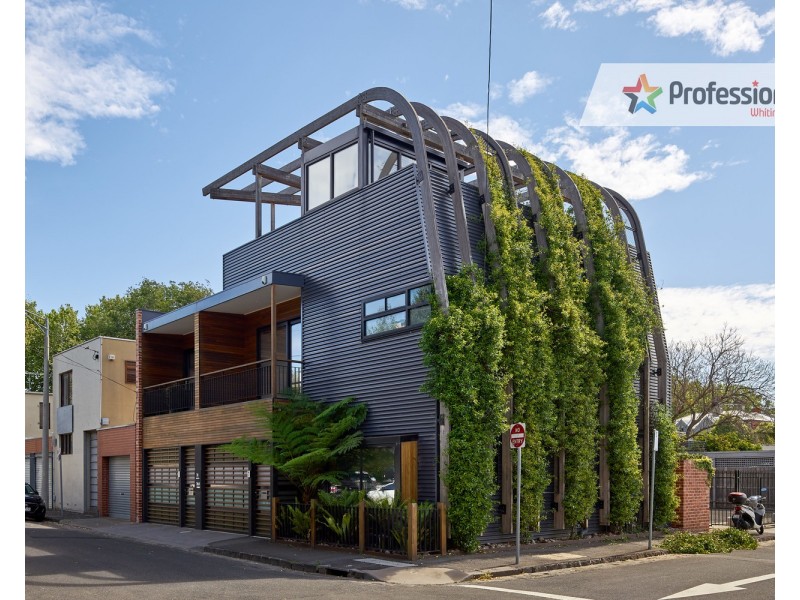 10 Westbeach Road, St Kilda West VIC 3182