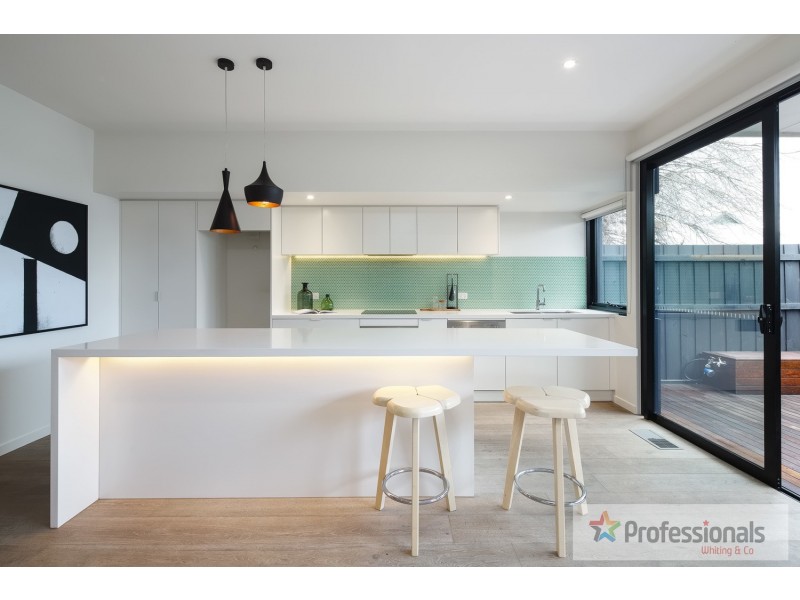 6a Lawson Street, Elwood VIC 3184