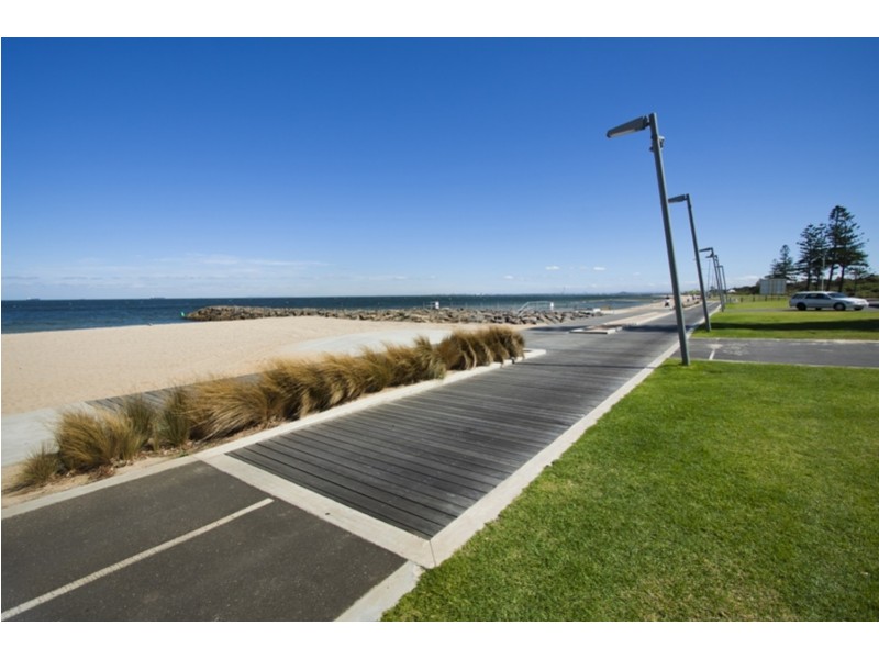 6a Lawson Street, Elwood VIC 3184