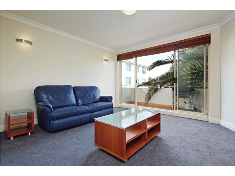 4/1 Spenser Street, St Kilda VIC 3182