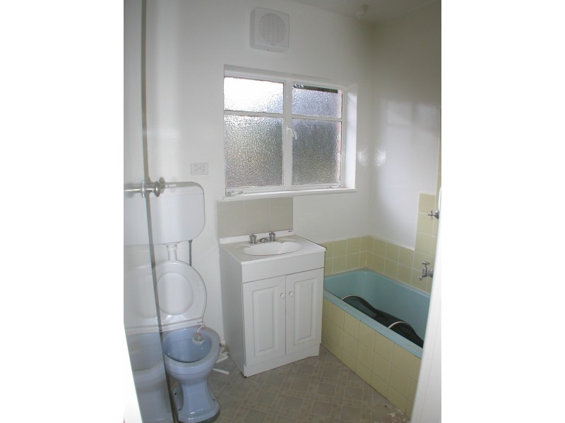 4/4 Newton Court, St Kilda VIC 3182