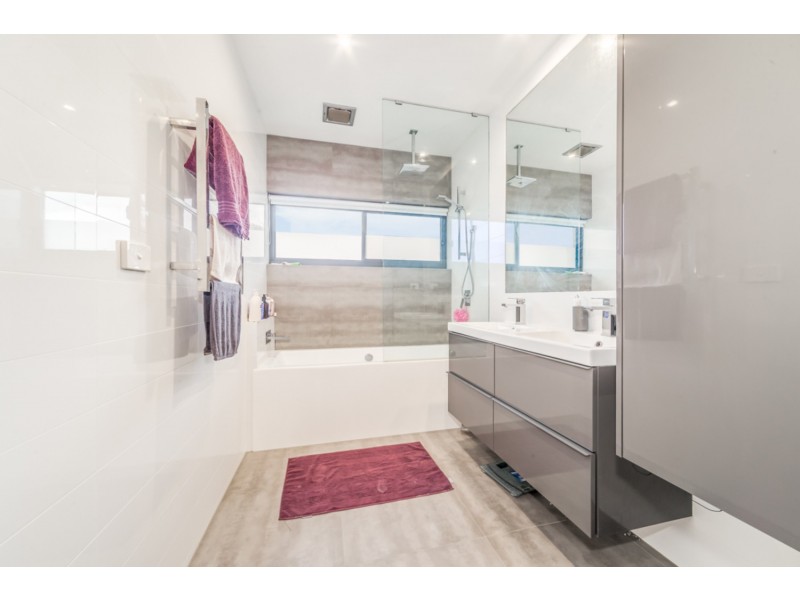 64 Alma Road, St Kilda VIC 3182