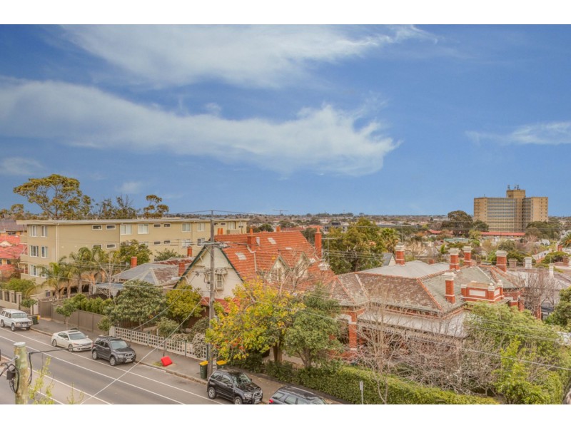 64 Alma Road, St Kilda VIC 3182