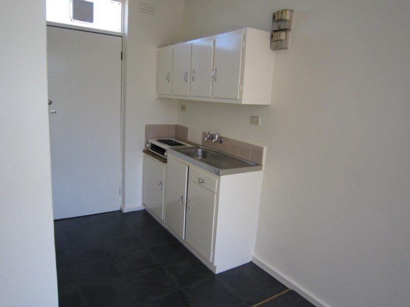 12/2 Dalgety Street, St Kilda VIC 3182