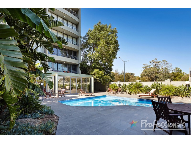 Apartment 104/81 Queens Road, Melbourne VIC 3000