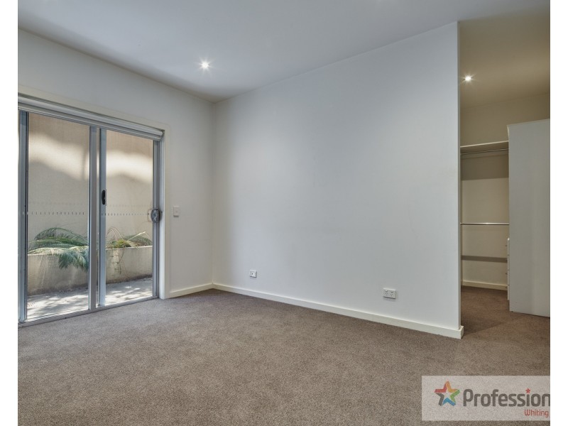 2/331 Orrong Road, St Kilda East VIC 3183
