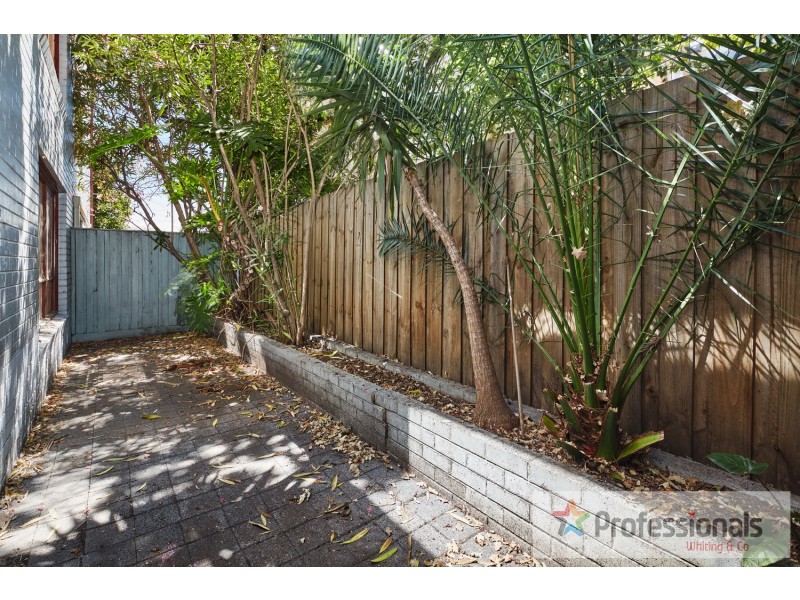 2/52 Hotham Street, St Kilda East VIC 3183