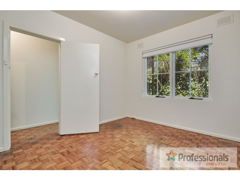 2/52 Hotham Street, St Kilda East VIC 3183