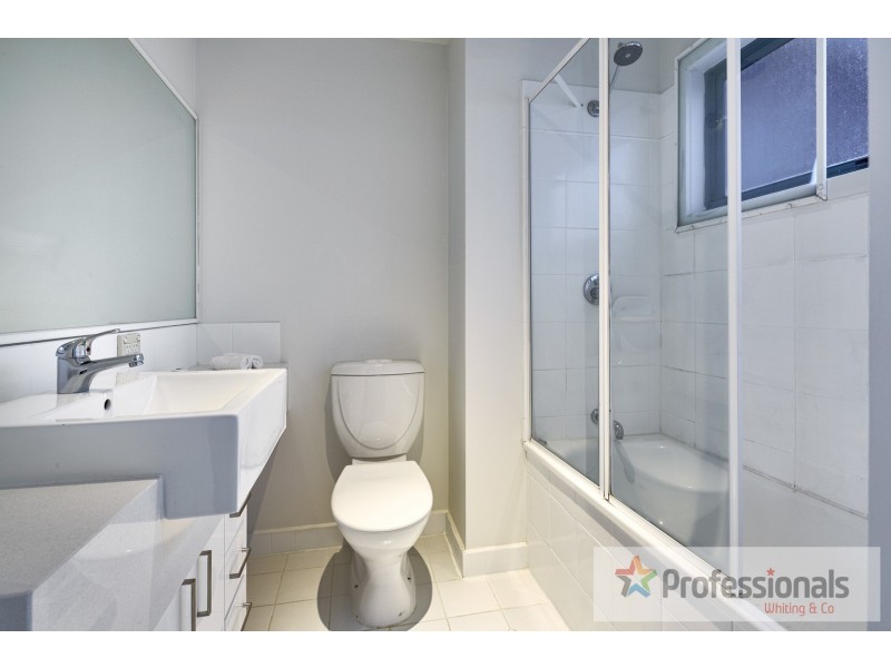 24/157 Fitzroy Street, St Kilda VIC 3182