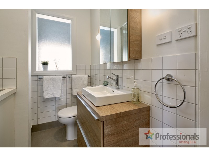 8/89 Addison Street, Elwood VIC 3184