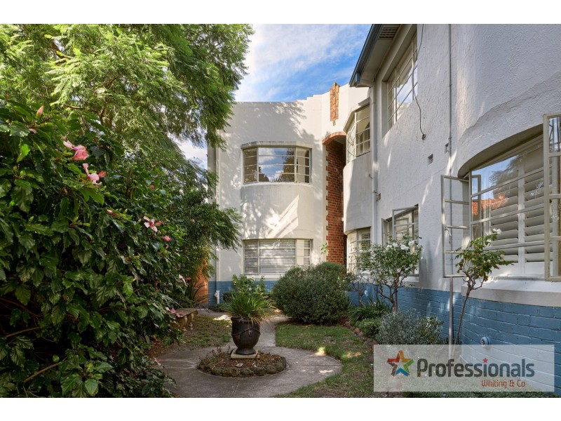 8/89 Addison Street, Elwood VIC 3184