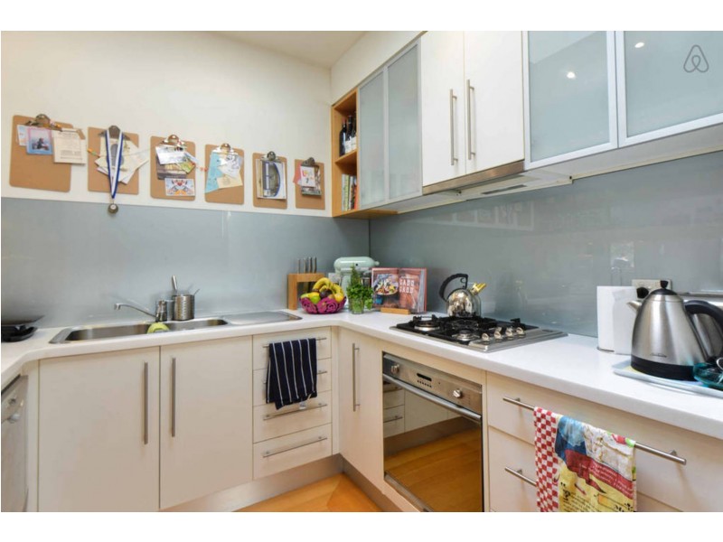 2/164 Tennyson Street, Elwood VIC 3184