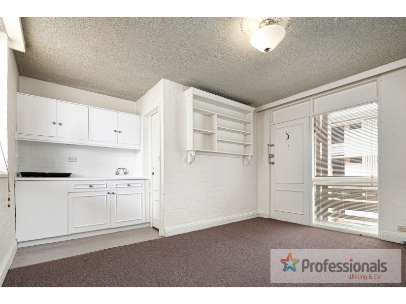 202/44 Barkly Street, St Kilda VIC 3182