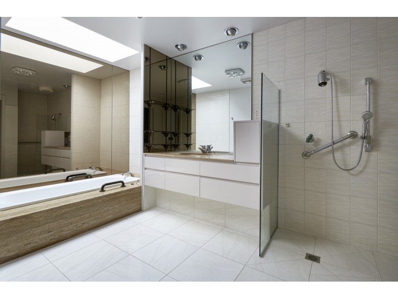 204 Esplanade, Brighton VIC 3186