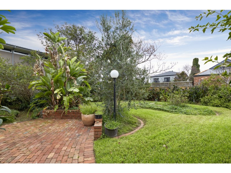 204 Esplanade, Brighton VIC 3186