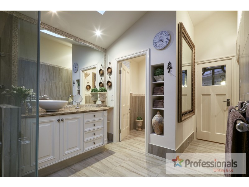 69 Aitken Street, Gisborne VIC 3437