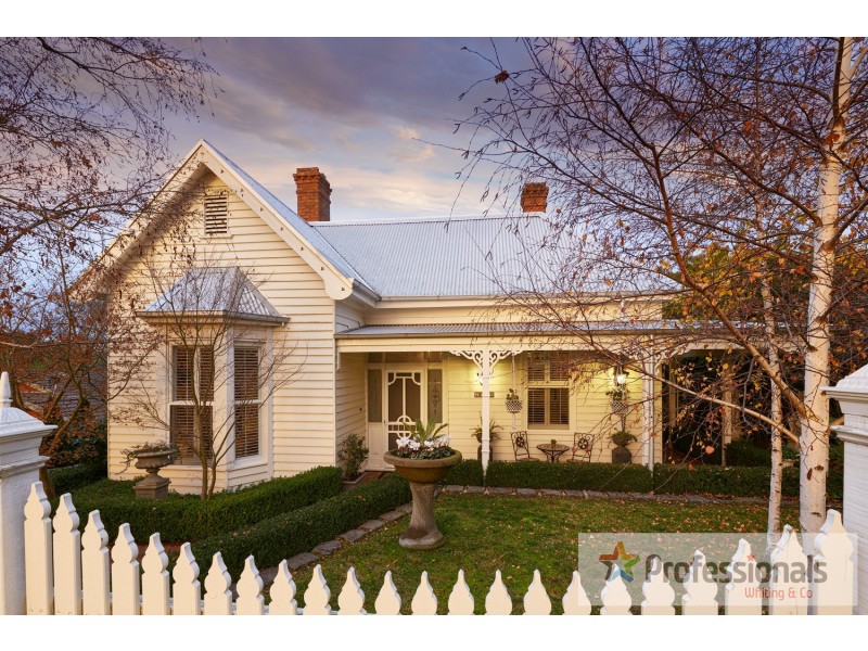 69 Aitken Street, Gisborne VIC 3437