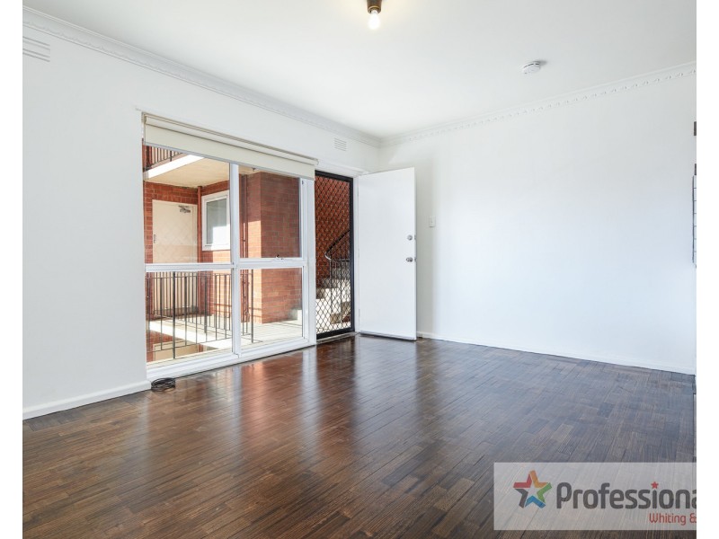 8/1  Fiona Court, St Kilda VIC 3182
