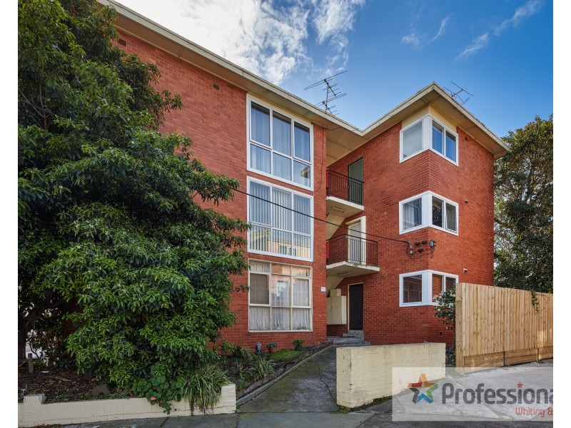 8/1  Fiona Court, St Kilda VIC 3182