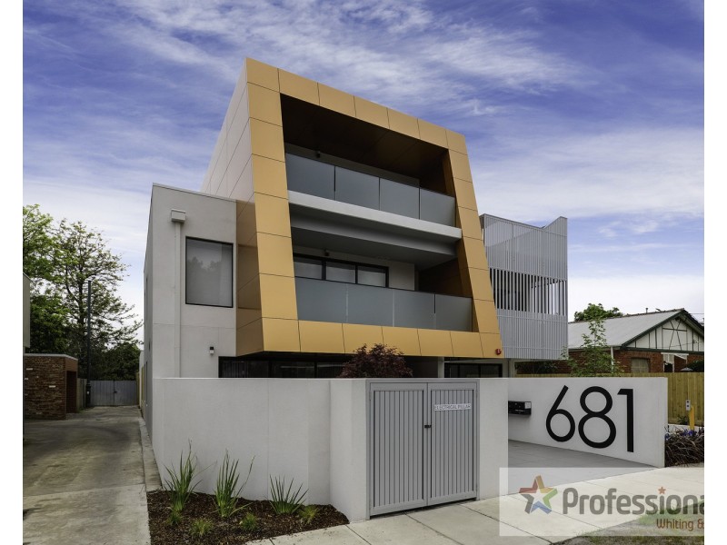 204/681 Inkerman Road, Caulfield North VIC 3161