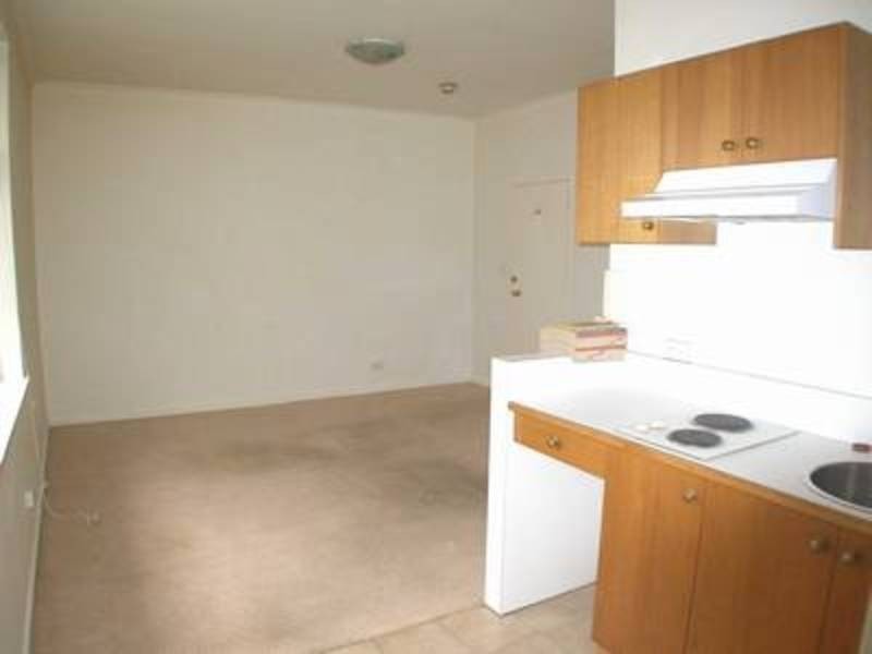 17/239 Canterbury Road, St Kilda VIC 3182