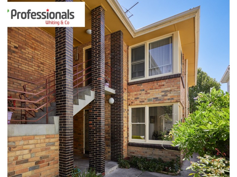 2/80 Blessington Street, St Kilda VIC 3182