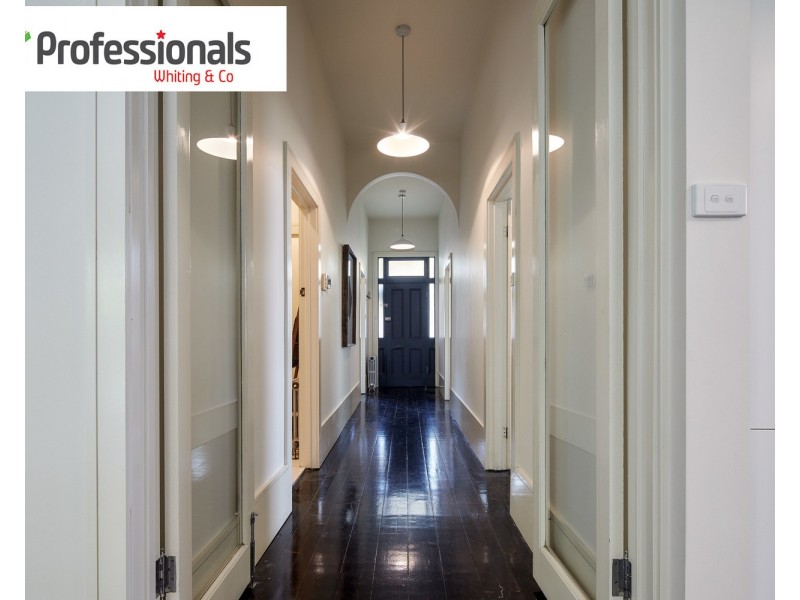 2 West Beach Road, St Kilda West VIC 3182