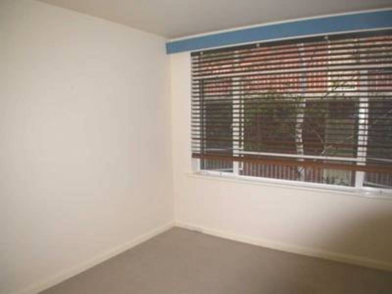 11/40 Waterloo Crescent, St Kilda VIC 3182