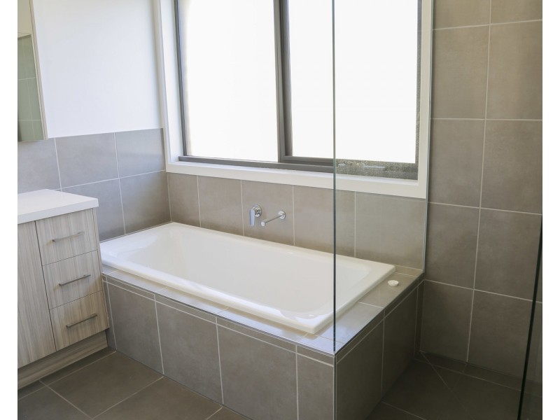 14 Kanowna Place, Inverloch VIC 3996