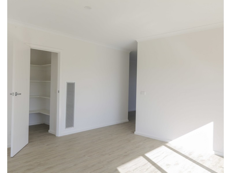 14 Kanowna Place, Inverloch VIC 3996