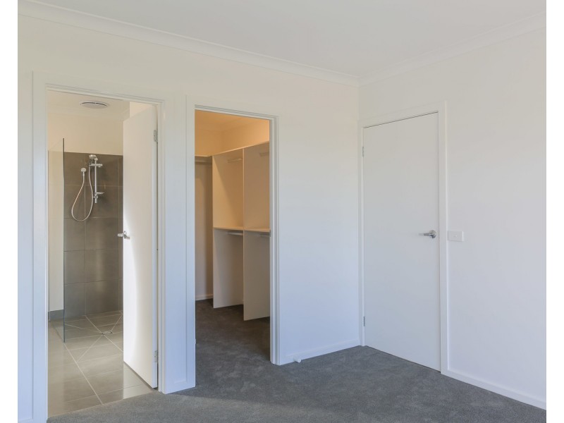 14 Kanowna Place, Inverloch VIC 3996