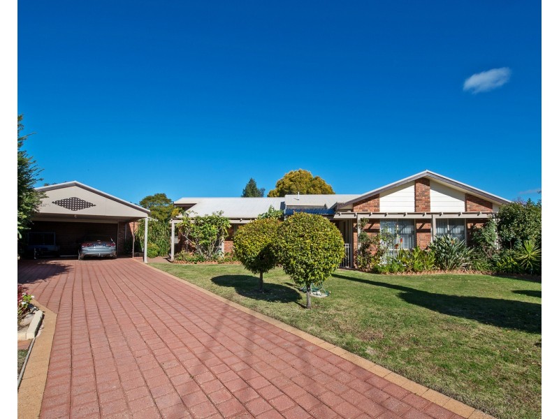 2 Swinton Court, Swan Hill VIC 3585