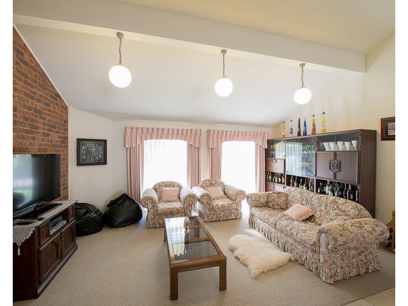 2 Swinton Court, Swan Hill VIC 3585